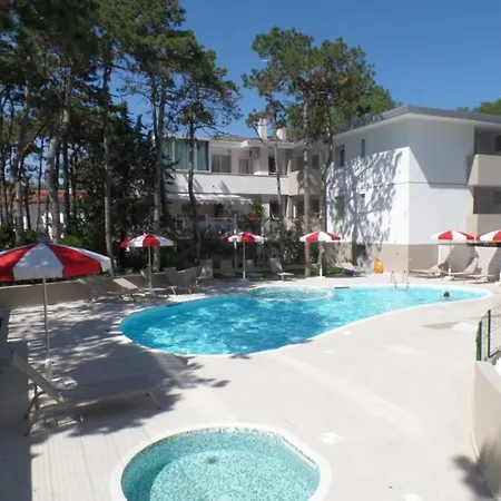 Wide Three-bedroom Flat In A Modern Apartman *