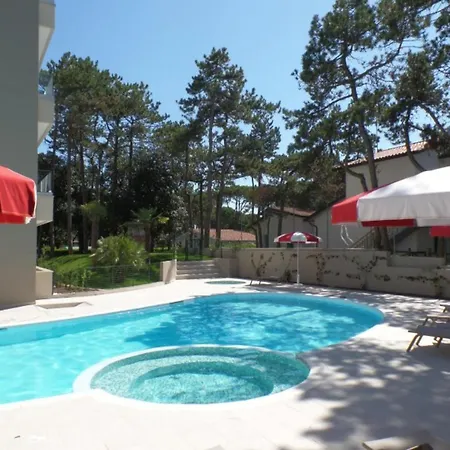 Apartman Wide Three-bedroom Flat In A Modern *